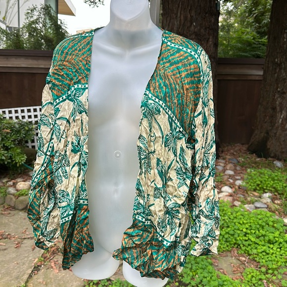 Sun Child Short Silk Jacket - Picture 2 of 5